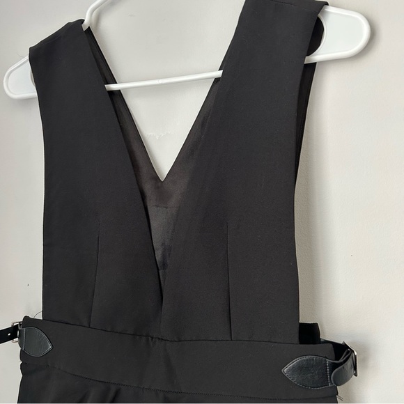 Peplum Deep V Open Top - Picture 3 of 5